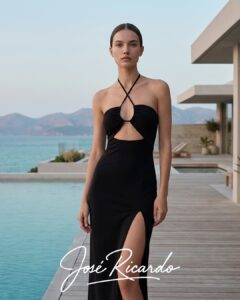 Maxi Vestido negro sin mangas ajustado y sin espalda