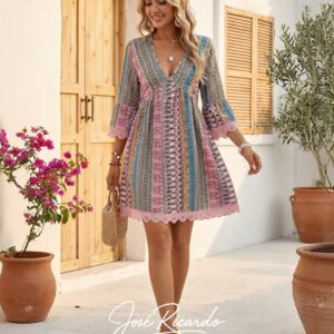 Vestido Vintage de encaje, de escote profundo en V y estampado floral.