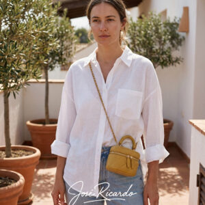 Camisa blanca de mujer casual